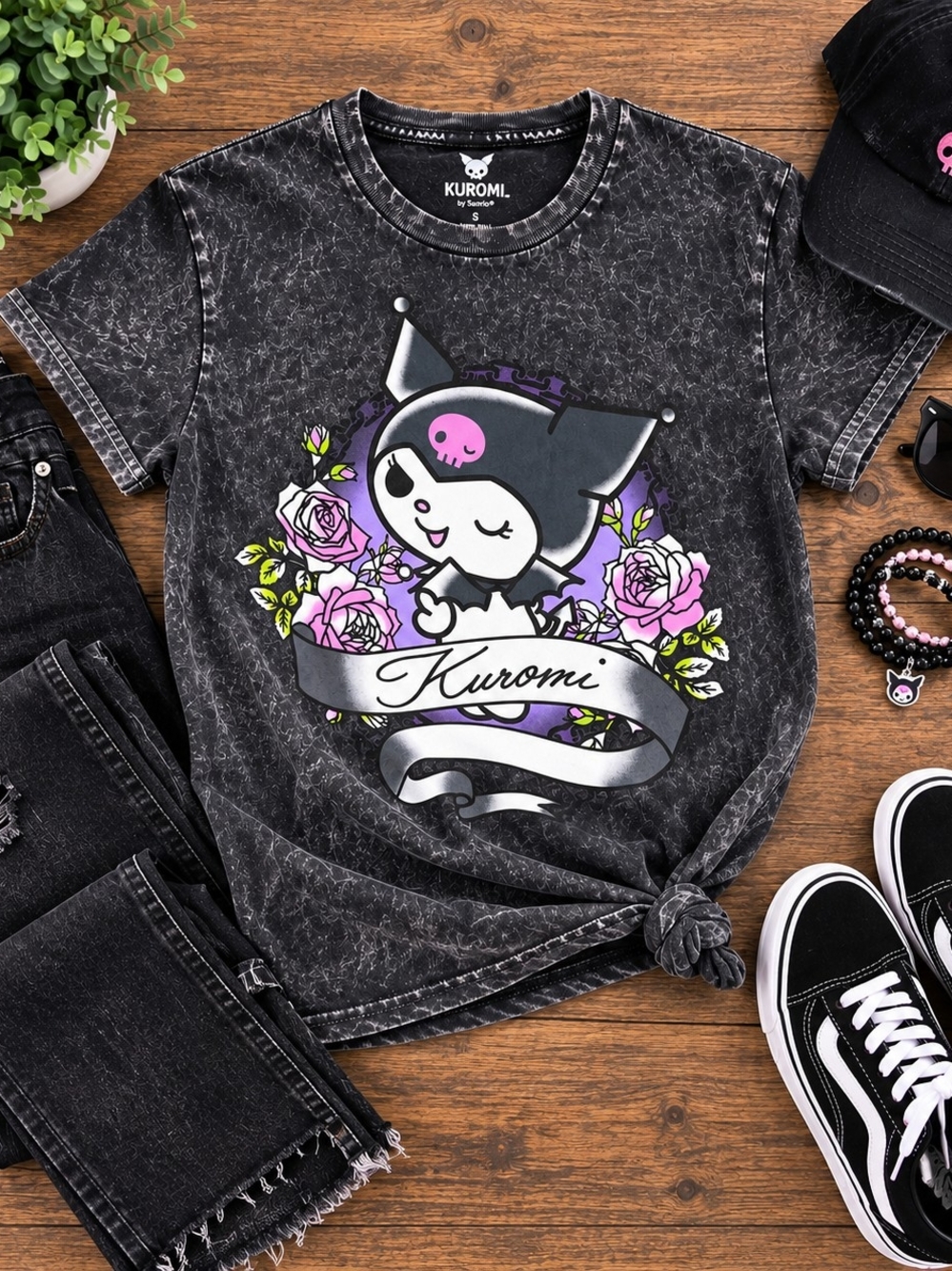 Kuromi Sanrio Acid Wash Graphic T-Shirt Women’s S Black Goth Y2K Roses